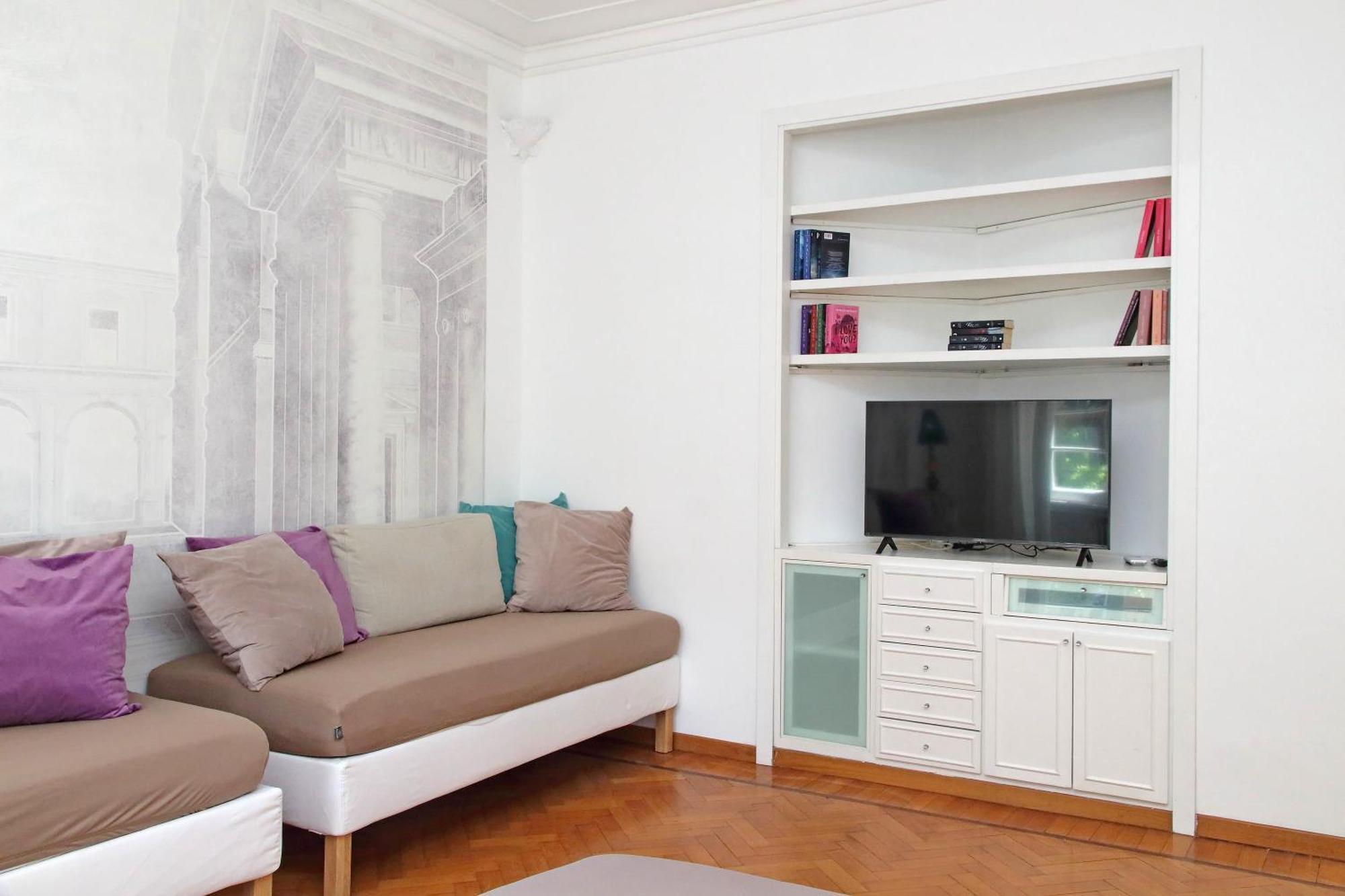 Charme E Style: Splendid With 2 Bedrooms Rom