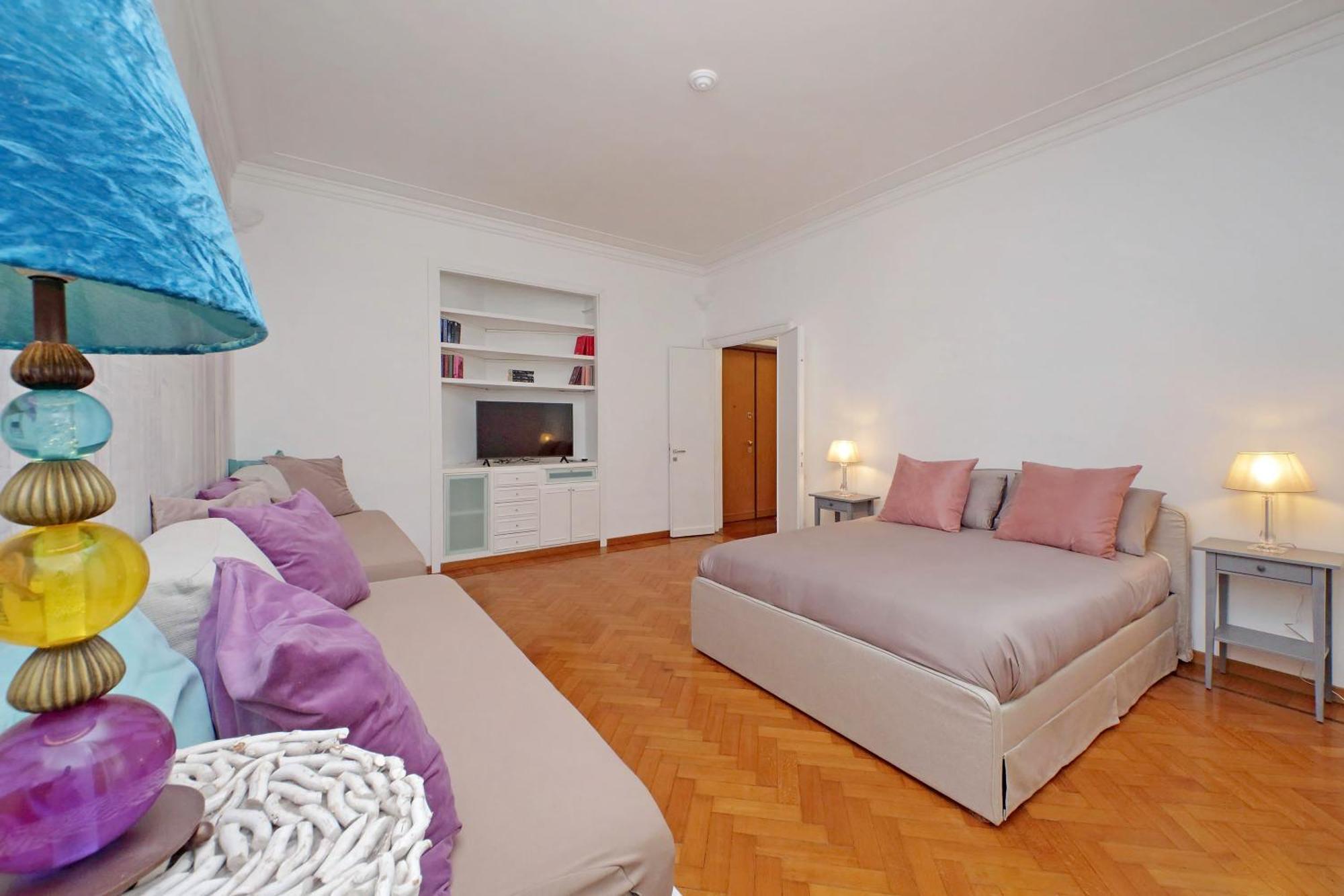 Charme E Style: Splendid With 2 Bedrooms Apartment