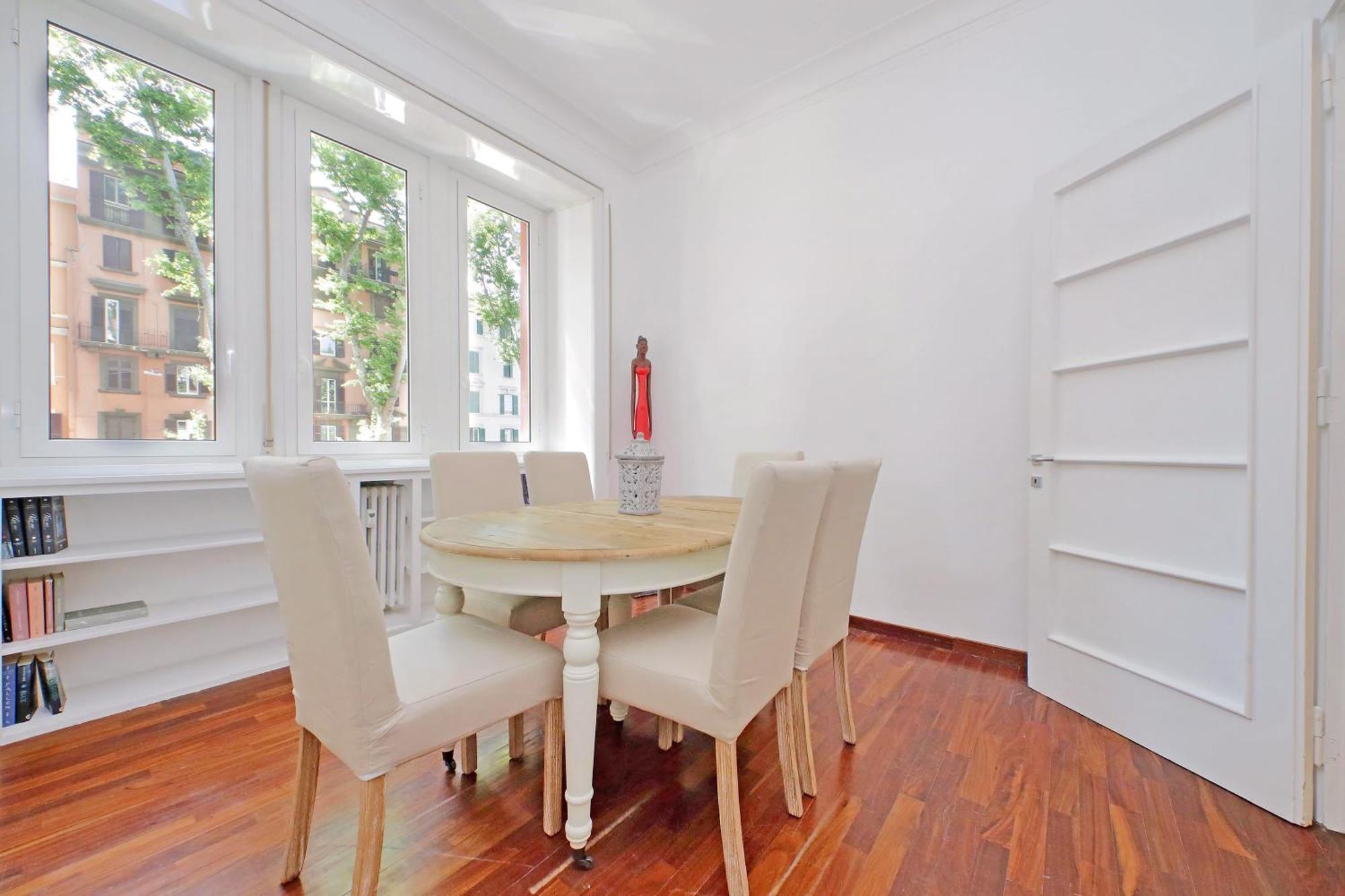 Apartment Charme E Style: Splendid With 2 Bedrooms