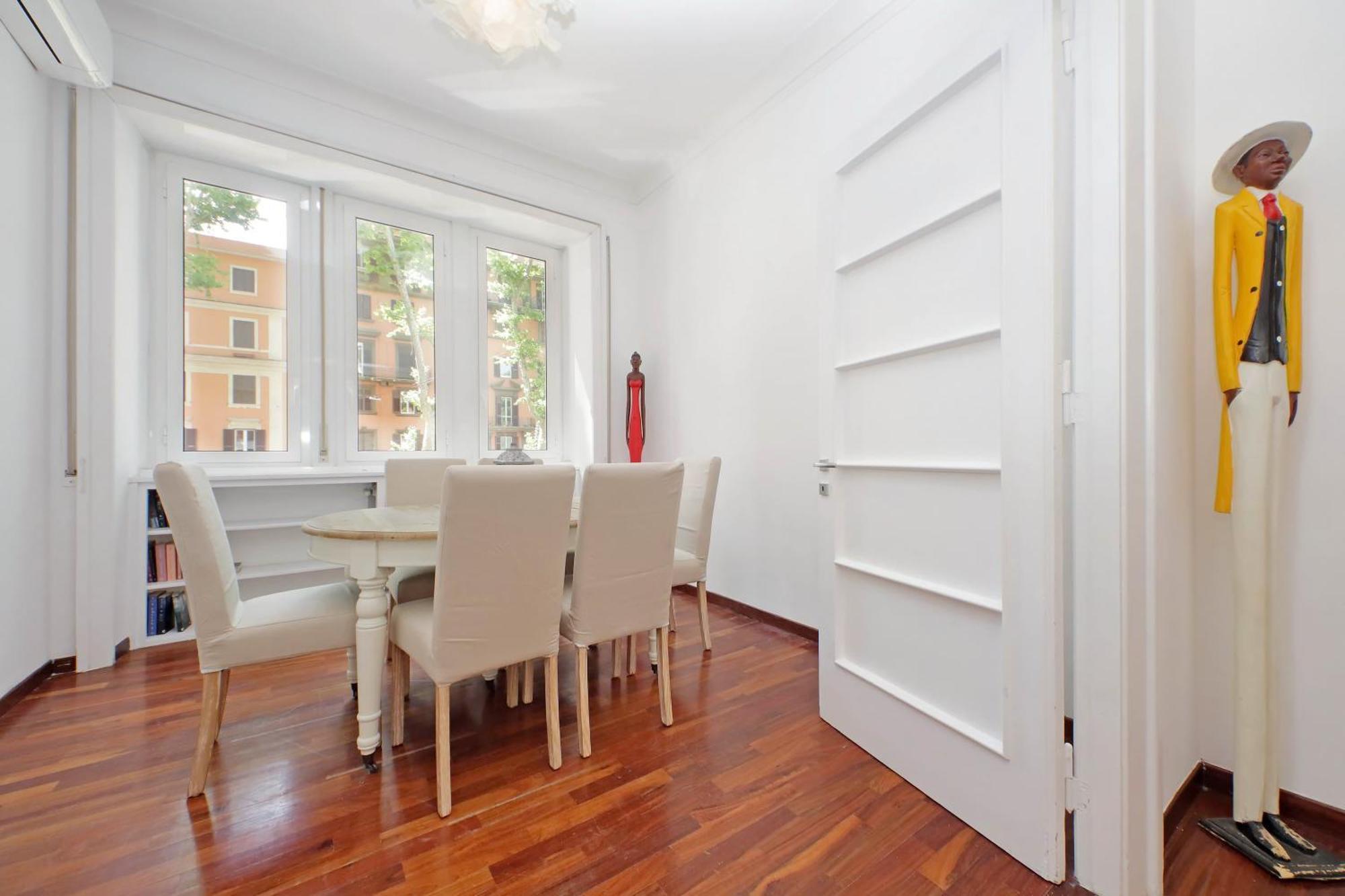 Charme E Style: Splendid With 2 Bedrooms