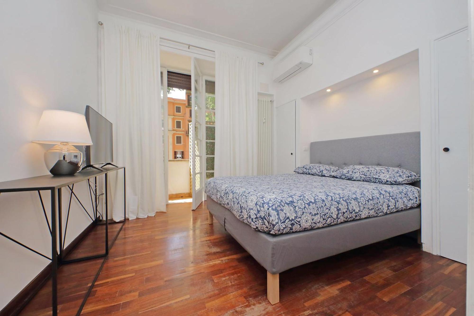 Apartment Charme E Style: Splendid With 2 Bedrooms Rom