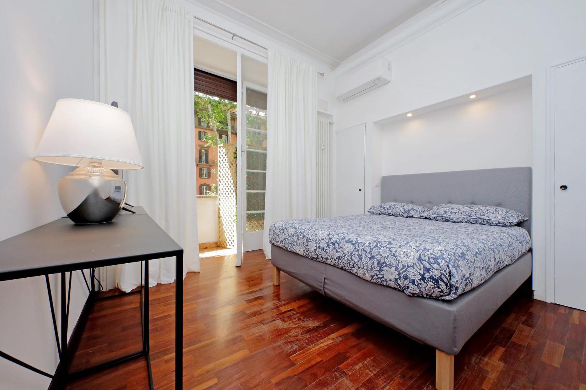 Charme E Style: Splendid With 2 Bedrooms * Rom