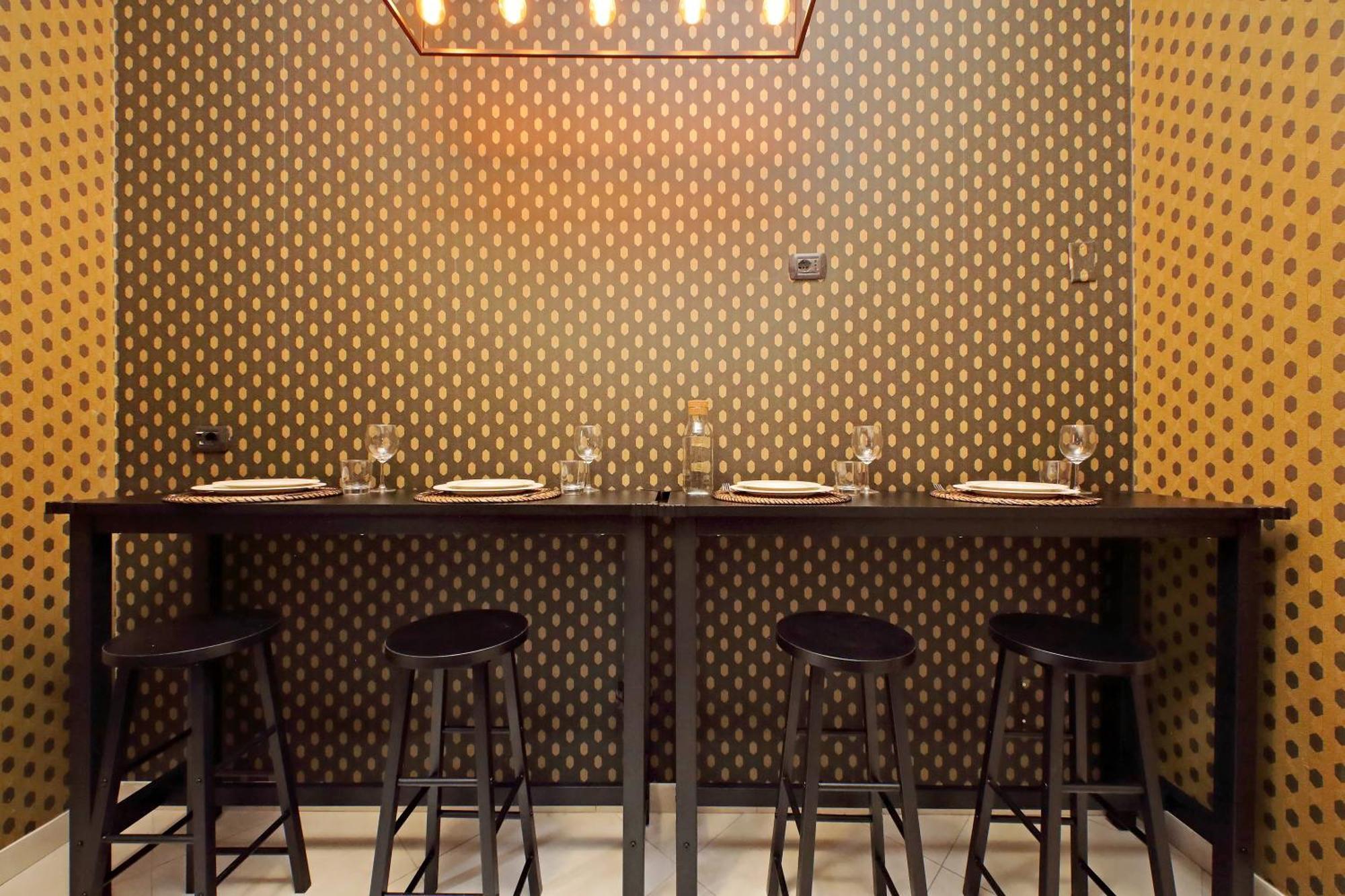 Charme E Style: Splendid With 2 Bedrooms Apartment Rom